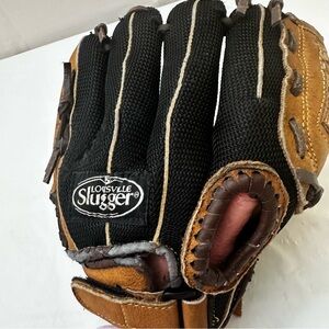 Louisville Slugger Genesis 1884 Series 9.5 Inch Youth Baseball Glove GN14-BN‎